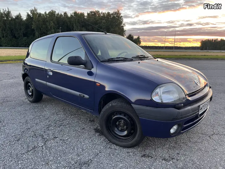 Myydään Renault Clio 1.4 2001