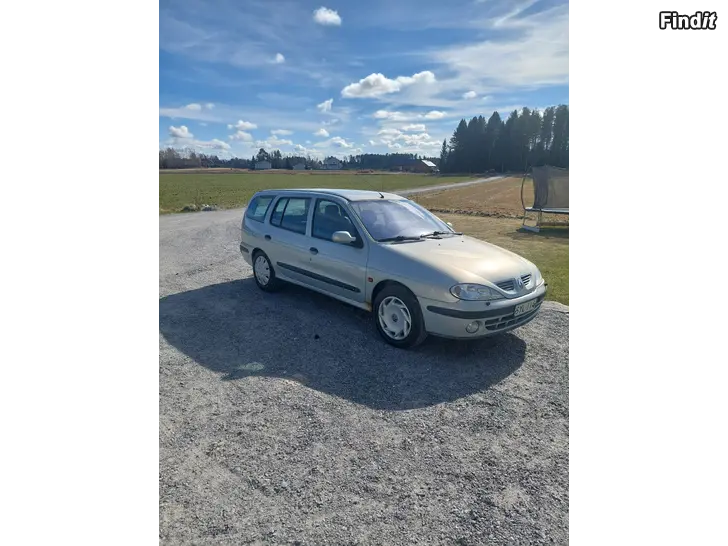 Säljes Renault Megane 2001 241tkm