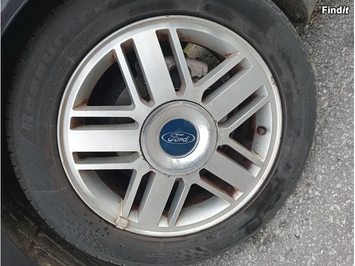 Myydään Ford 16 tuuman alut kesärenkailla 205/55R16 91V