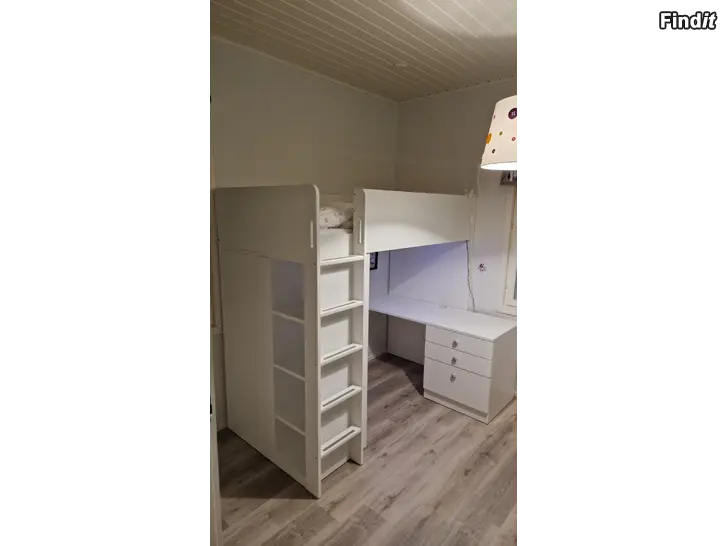 Säljes Ikea Småstad loftsäng, som ny