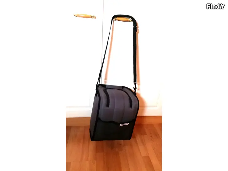 Myydään Kylmälaukku Mobicool SB-1 DC 12V 35W 8e