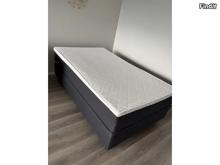 Säljes Anvöndad säng