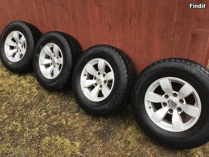 Myydään Ford ranger 16 70 245 r nokkia