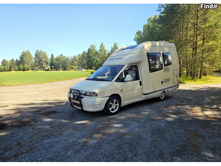 Myydään Fiat Vito Matkailuauto