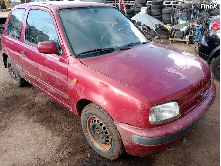 Myydään Nissan Micra 1,3 1995 varaosina