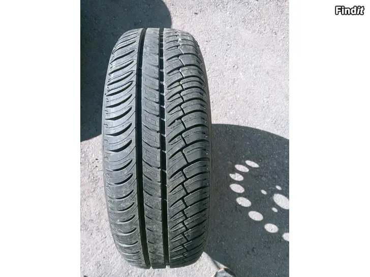 Myydään Michelin kesärengas 195/65R15 vanne 5-112 VAG