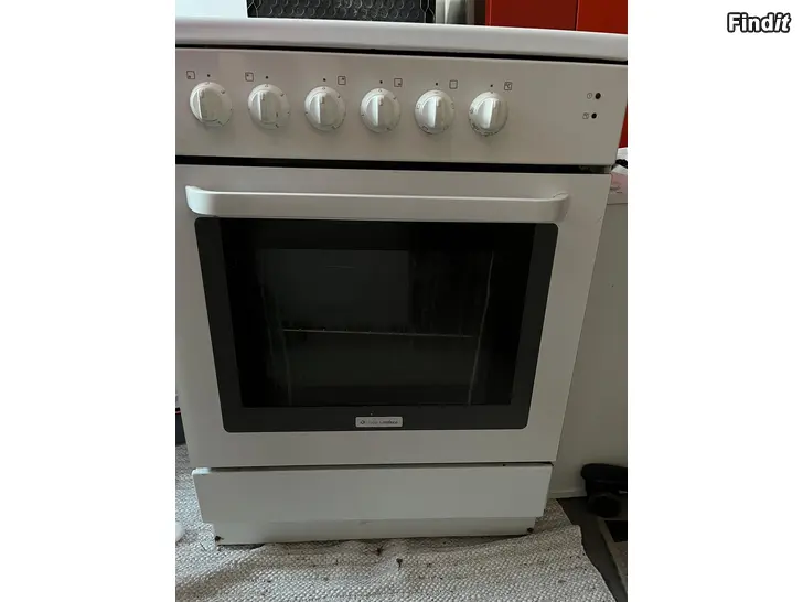 Säljes Spis 60cm Keramiska plattor