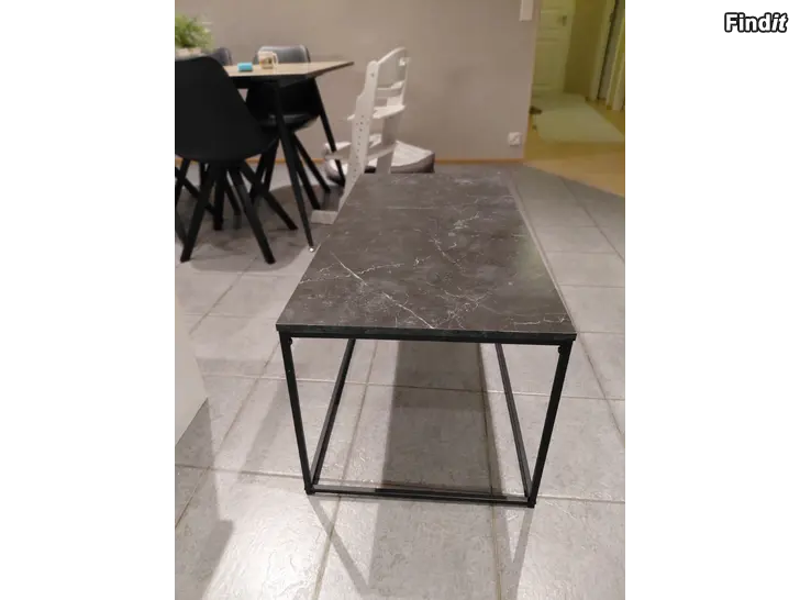 Säljes Vardagsrumsbord
