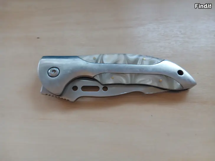 Myydään Fin kniv