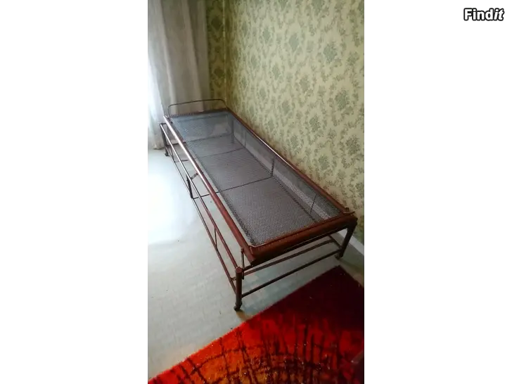 Myydään Heteka sänky