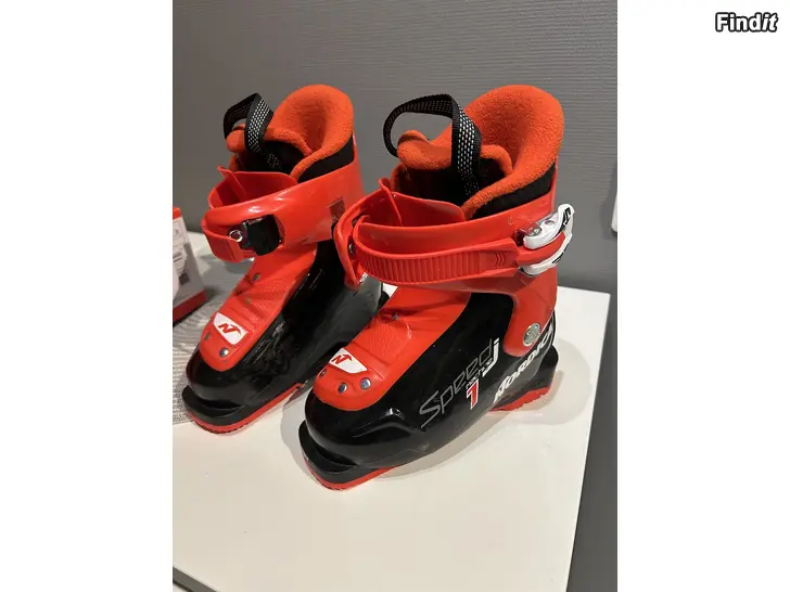 Säljes Barn Slalom Pjäxor / Monon storlek 16.5