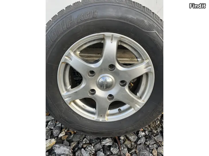 Säljes Vinterdäck till Ford Eura Mobil el Ford Transit