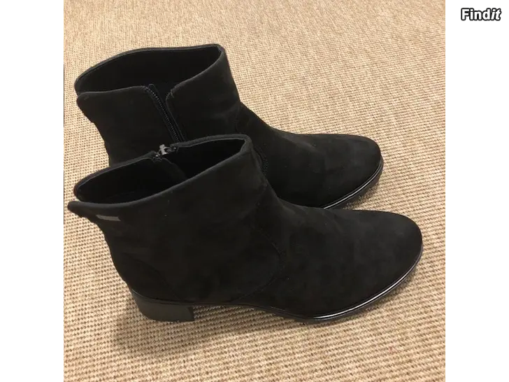 Myydään Ara Gore-Tex nilkkurit UK 7,5 UUDET