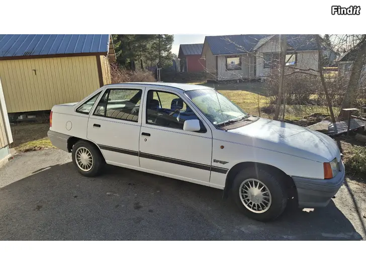 Myydään Opel Kadett 1991, nybesiktad