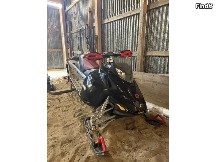 Myydään Lynx rave 600
