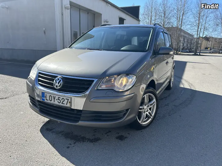 Säljes Vw Touran1.9tdi Nybesiktad