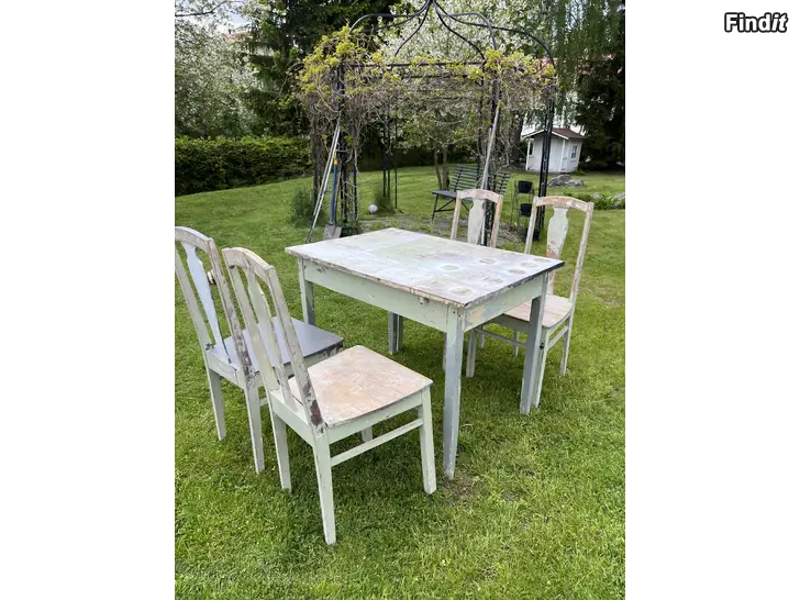 Myydään Pöytä ja tuolit