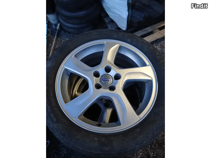 Säljes Volvo fälgar