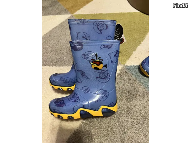 Säljes Barn gummistövlar