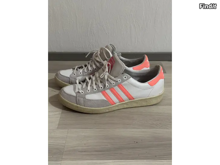 Säljes Adidas Original skor