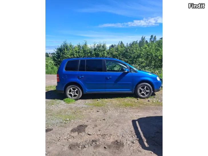 Säljes I delar Volkswagen Touran 1.6 fsi