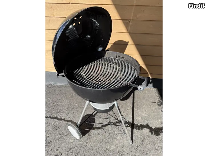 Säljes Weber kolgrill 57cm