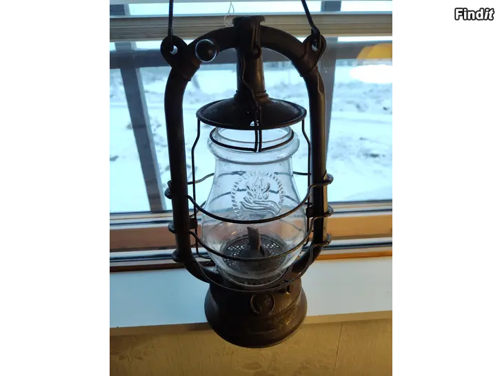 Myydään MYRSKYLYHTY, Feuerhand 323, ehjä, täysin toimiva