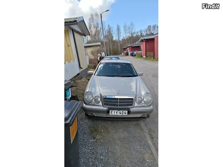 Myydään Mercedes-benz 200 CDI