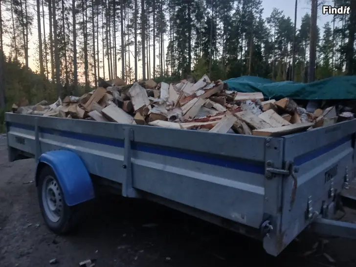 Säljes 2,5 m3 andraklass björkved