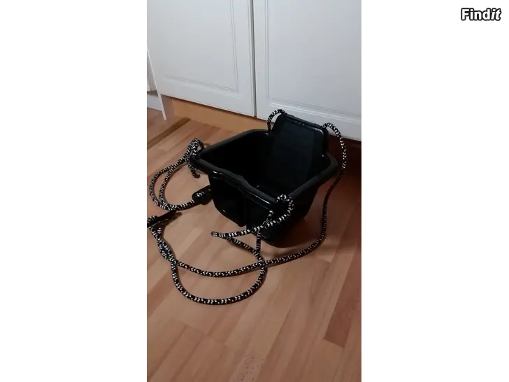 Myydään Plasto vauvakeinu musta 12e