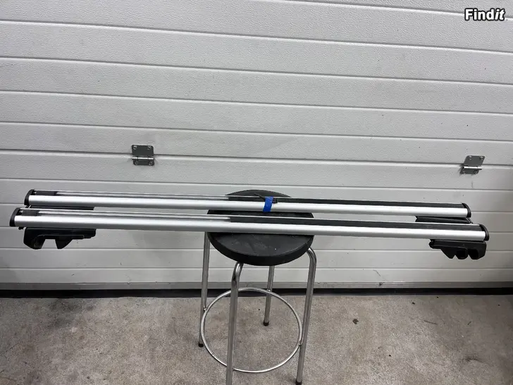 Myydään Kattotelineet kaiteellisiin autoihin