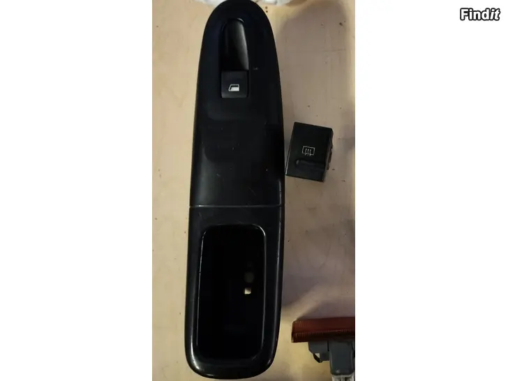 Myydään Takalasinlämmityskytkin lasinnostin kytkin