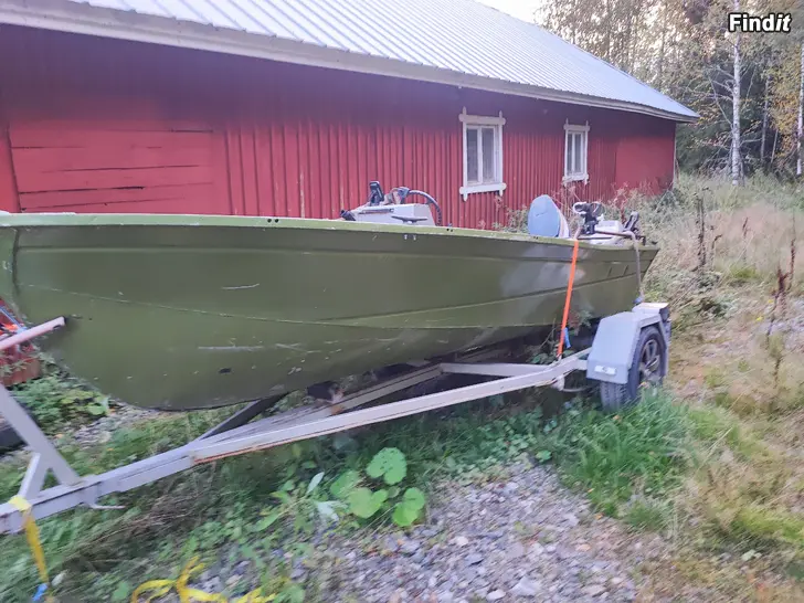 Säljes Kello Saaristo alumiinivene, 3 perämoottoria ja traileri