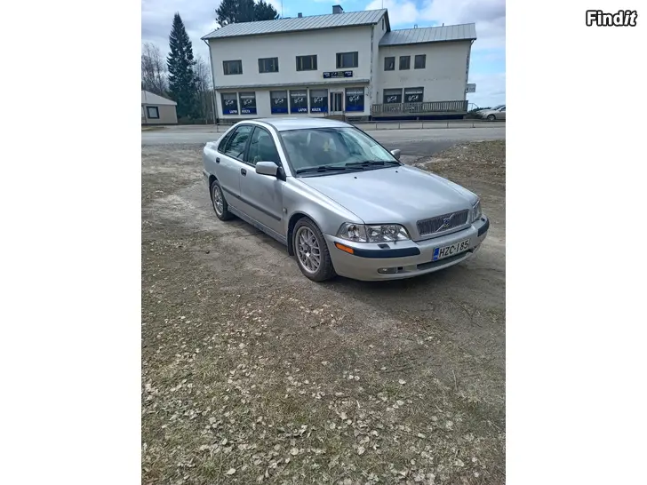 Säljes Myydään volvo s40