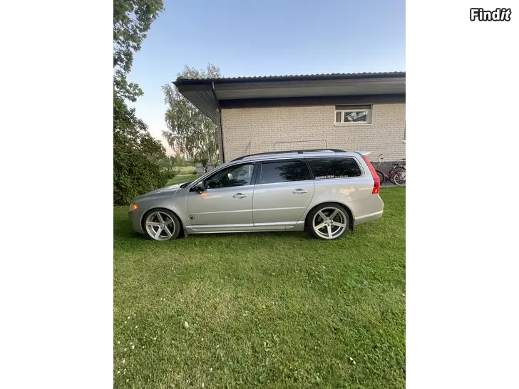 Säljes Volvo v70
