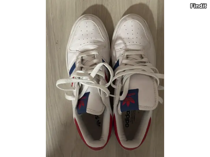 Säljes adidas skor