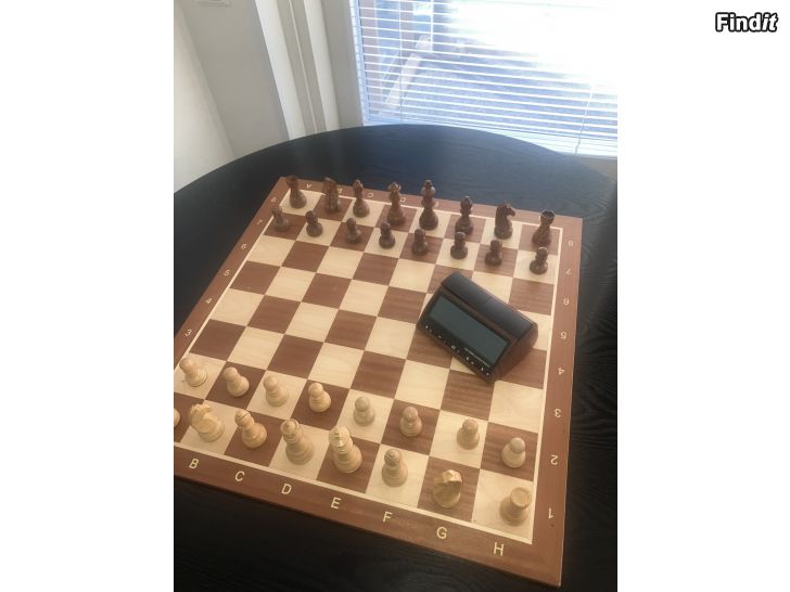 Säljes Shack med klocka