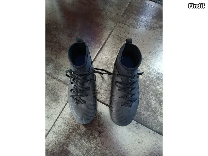 Myydään NIKE-PHANTOM LUNA II CLUB FG/MG - Konstgräs skor