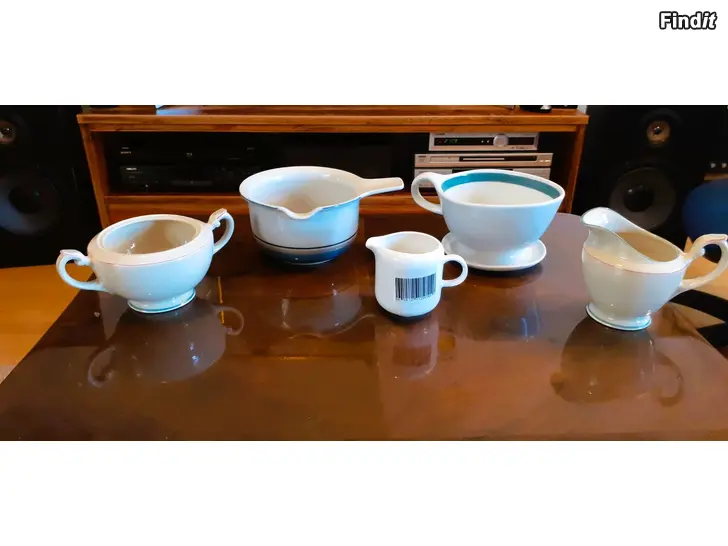 Myydään Arabian tavaraa Sokerikkoja Kermakkoja Nallemuki yms