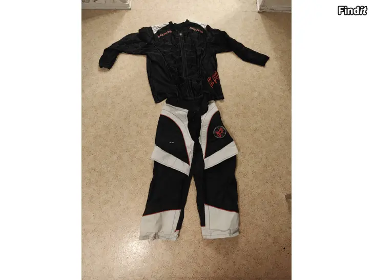 Säljes Målvaktsutrustning