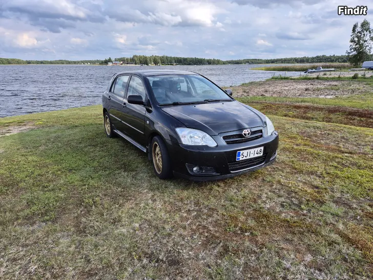 Myydään Toyota Corolla 1.4 bensin 2005, nybesiktad