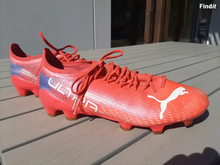 Myydään PUMA Ultra 2.3 FG/AG koko 42