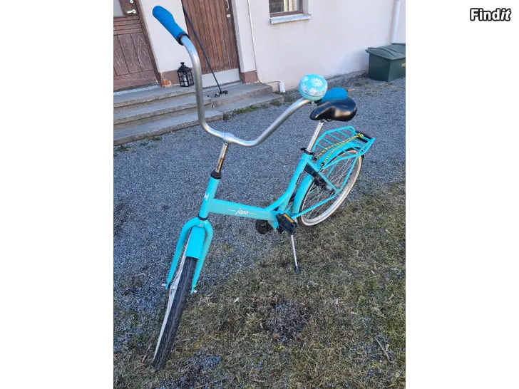 Myydään Sininen Jopo 24