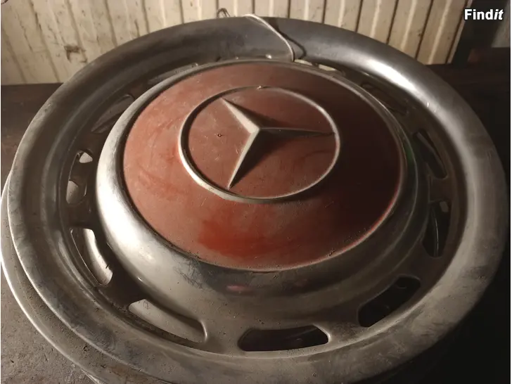 Säljes Mb original W 123/115 navkapslar