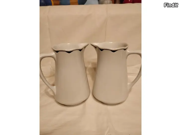 Säljes Arabia Pekka-kannor 2st i fint skick