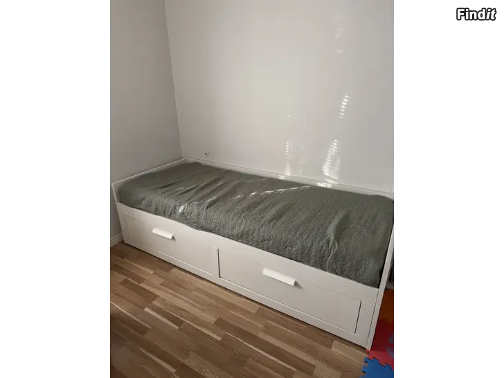 Myydään Bed Brimnes Ikea