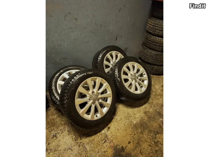 Säljes Audi fälgar och däck