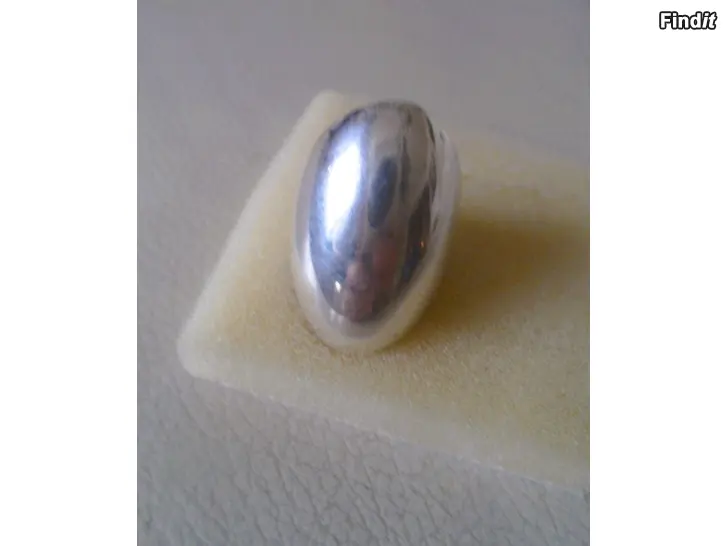 Myydään Kalevala Elegant Hopeasormus 18,2g