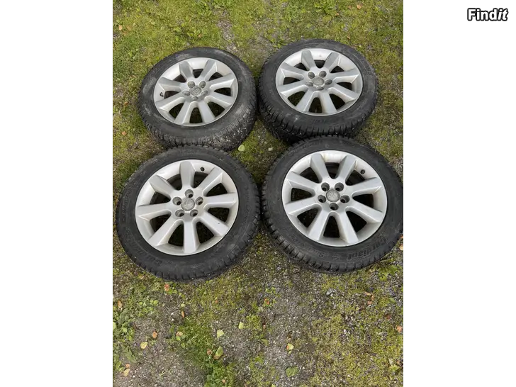 Myydään Toyotan nastarenkaat aluvanteilla, 205/55R16