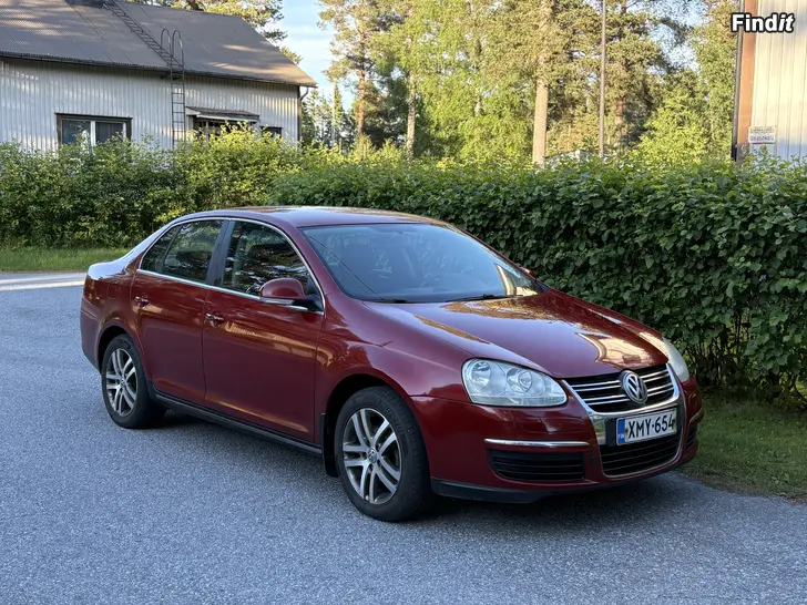 Säljes Juuri katsastettu Vw Jetta 1.6 FSI Comfortline 2006vm